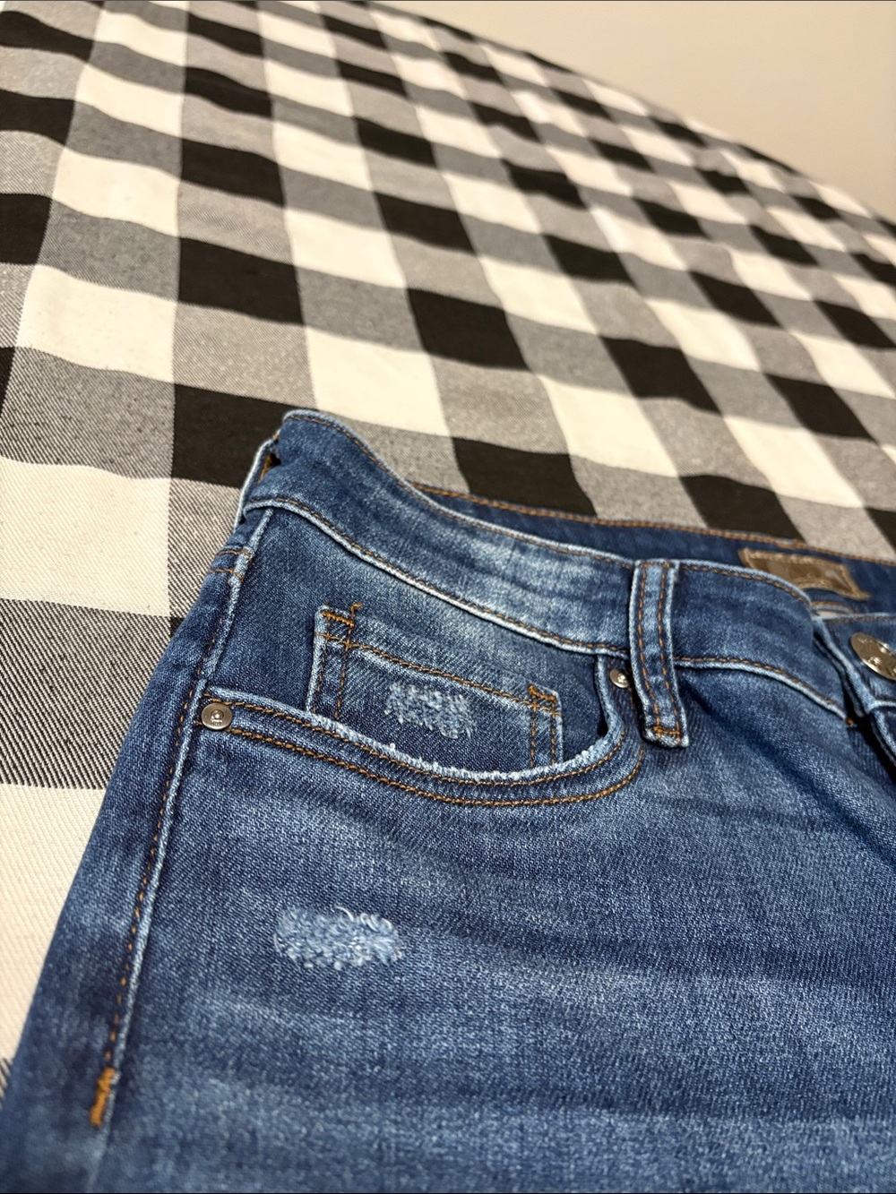 Kut from the Kloth Kelsey Fab Ab Ankle Flare High Rise Jeans Frayed Hem Size 8 - Picture 4 of 14
